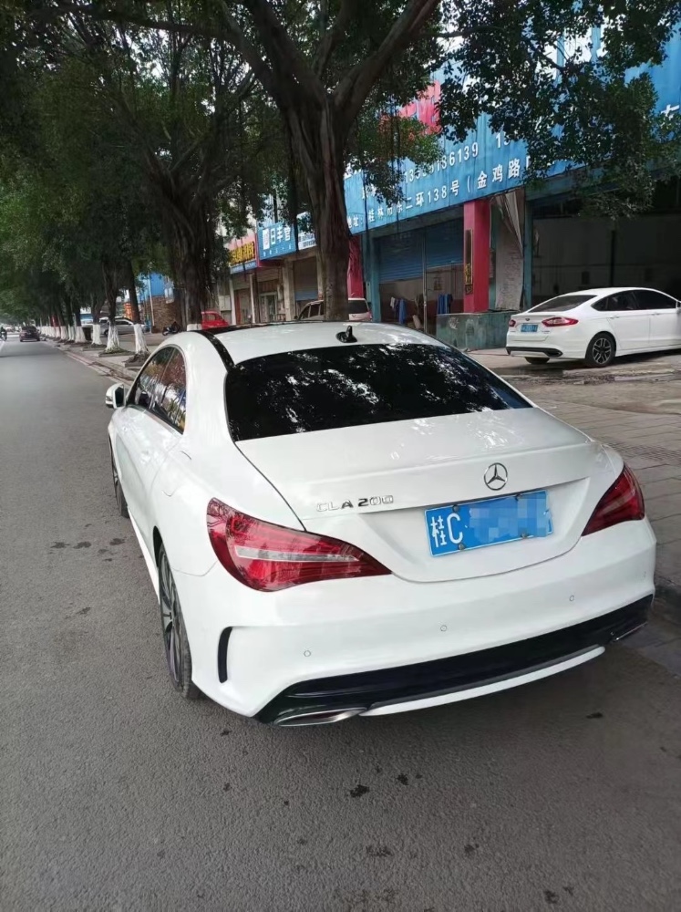 南寧18年奔馳CLA9