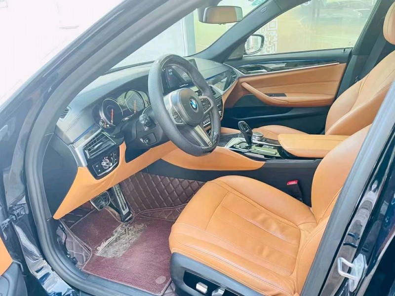 邢台18年宝马5系3