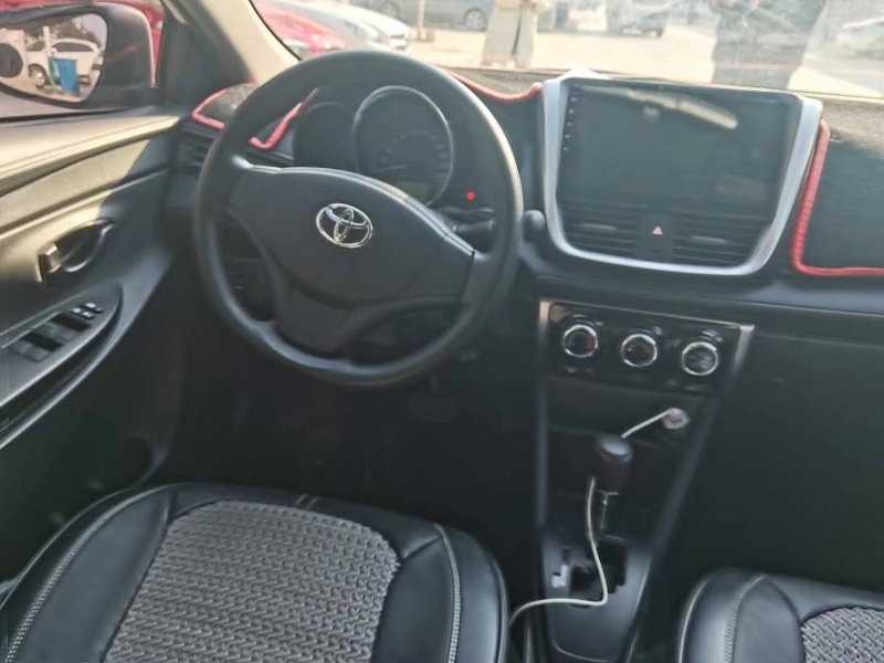 紹興19年豐田YARiS L 致炫6