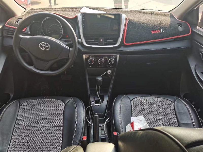 紹興19年豐田YARiS L 致炫7