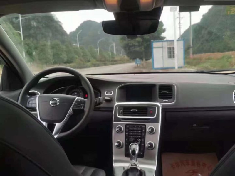遵義19年沃爾沃S60L4