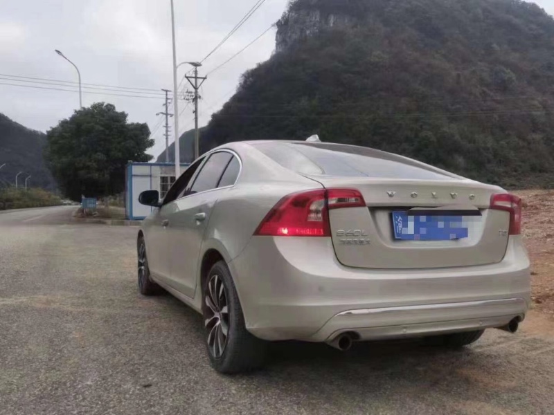 遵義19年沃爾沃S60L6