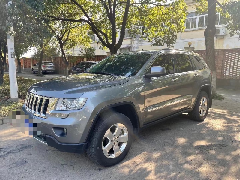 宜昌13年Jeep大切諾基4