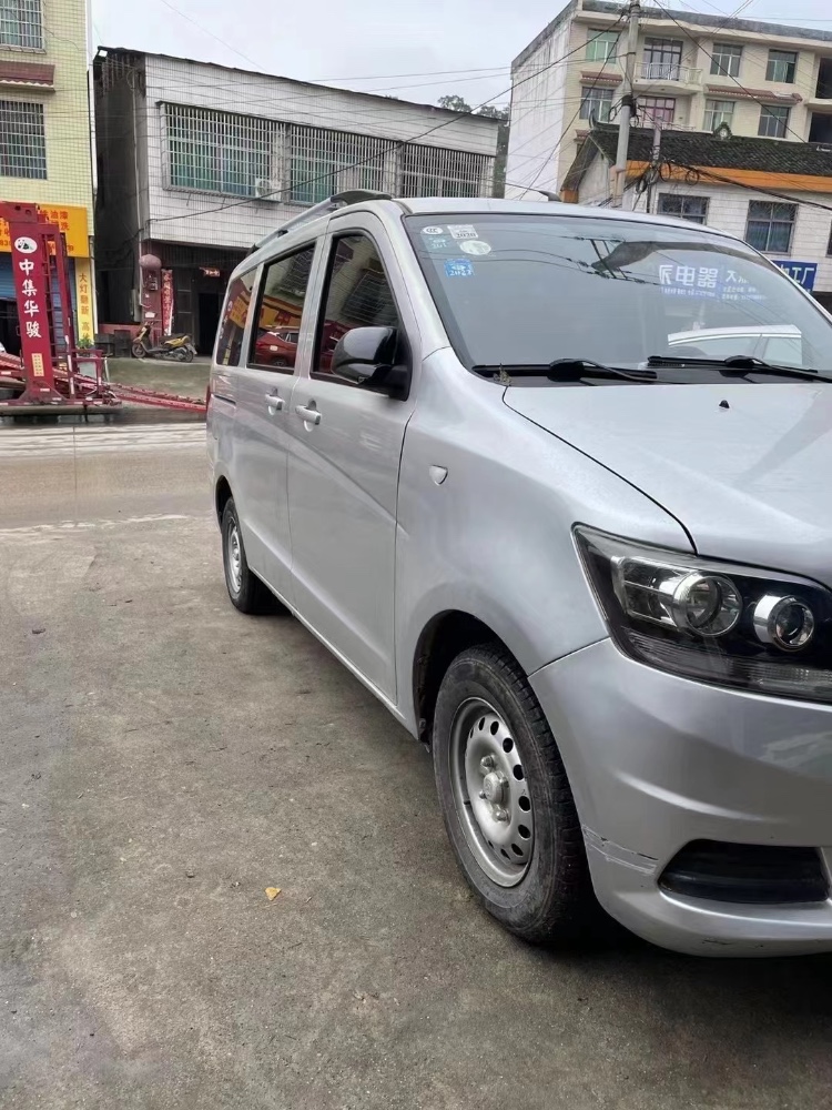 長沙16年長安汽車歐諾5