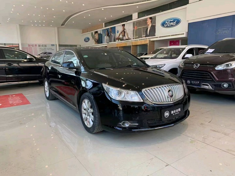 邢台10年别克君越2