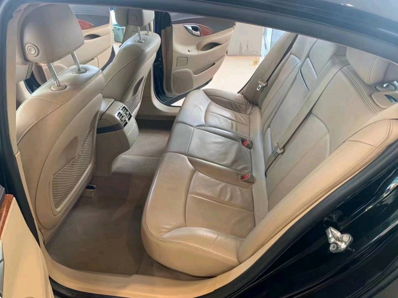 邢台10年别克君越6