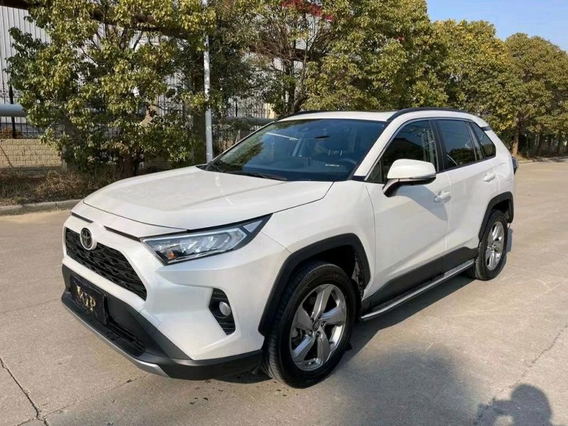 鹽城21年豐田RAV4榮放3