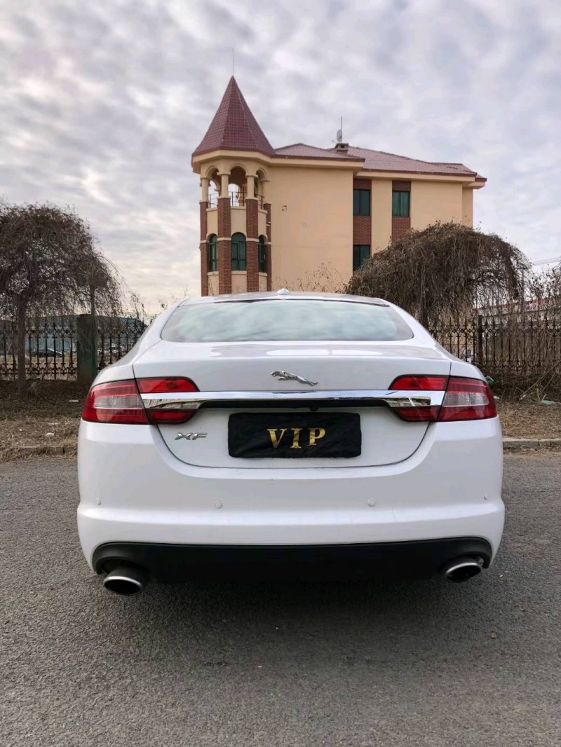 沈陽12年捷豹XF2