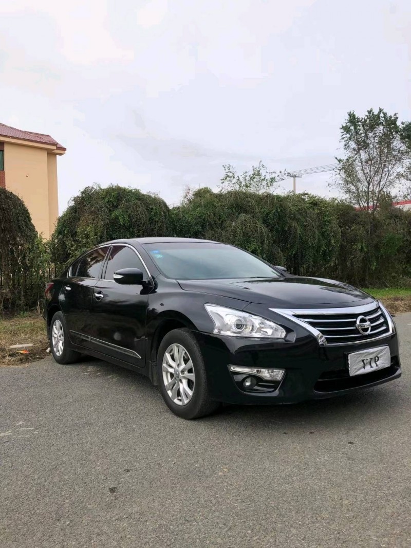 沈陽15年日產天籟2