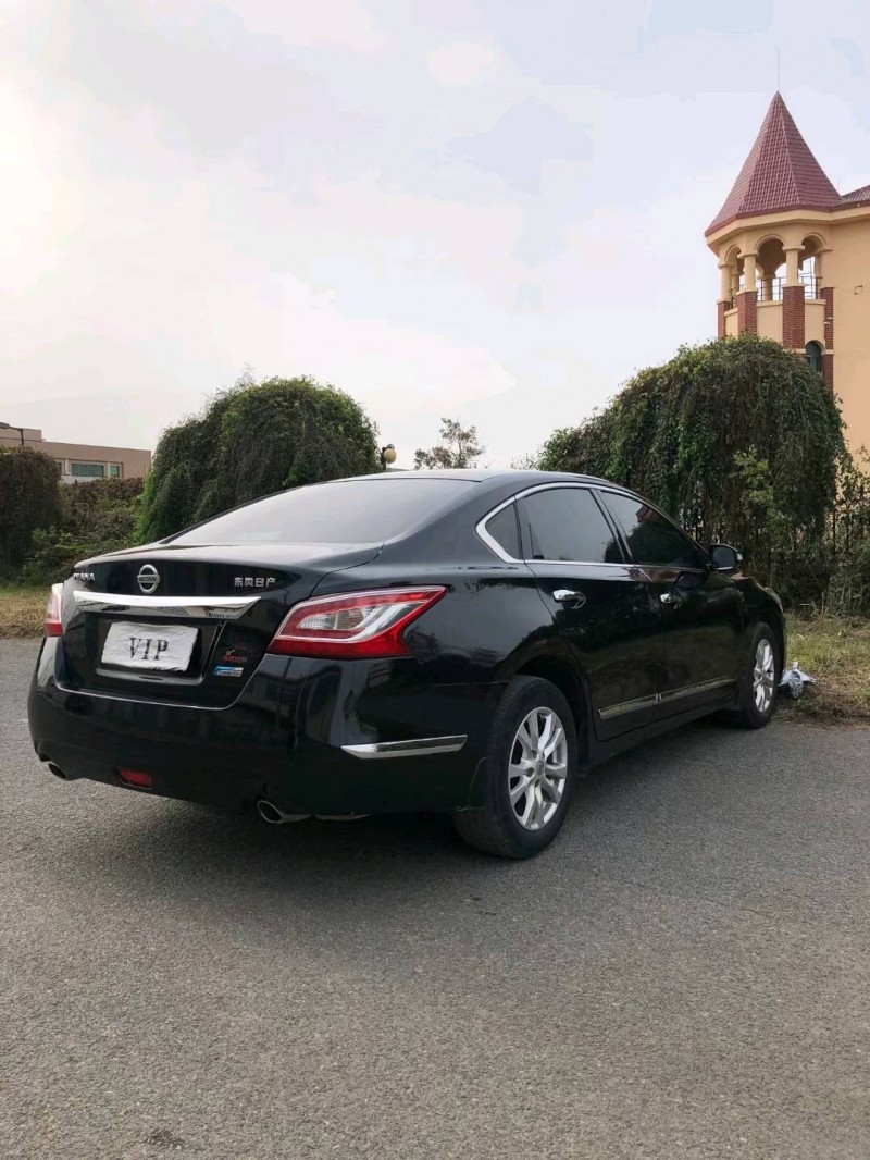 沈陽15年日產天籟4