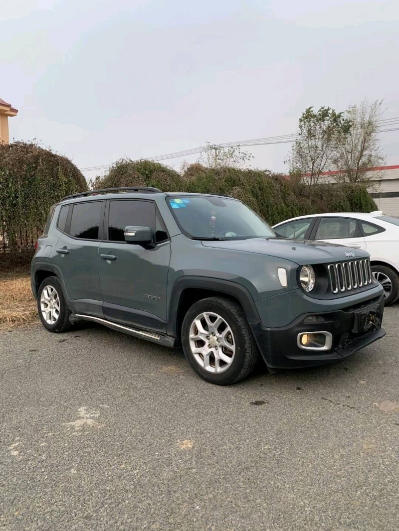 沈陽17年Jeep自由俠2