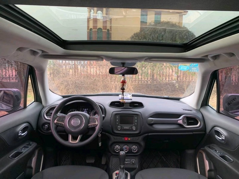 沈陽17年Jeep自由俠5