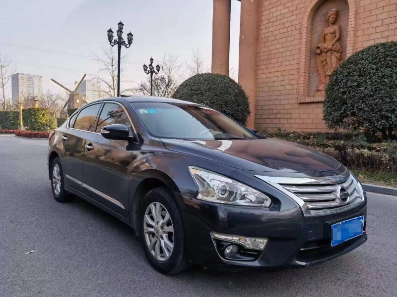常州14年日產天籟1