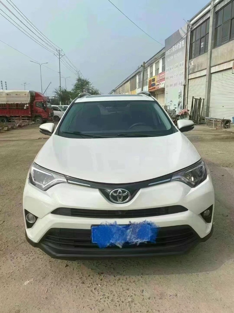 東營17年豐田RAV4榮放1