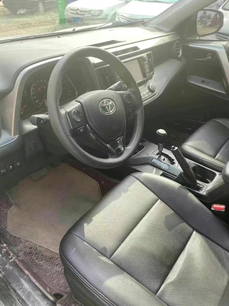 東營17年豐田RAV4榮放4