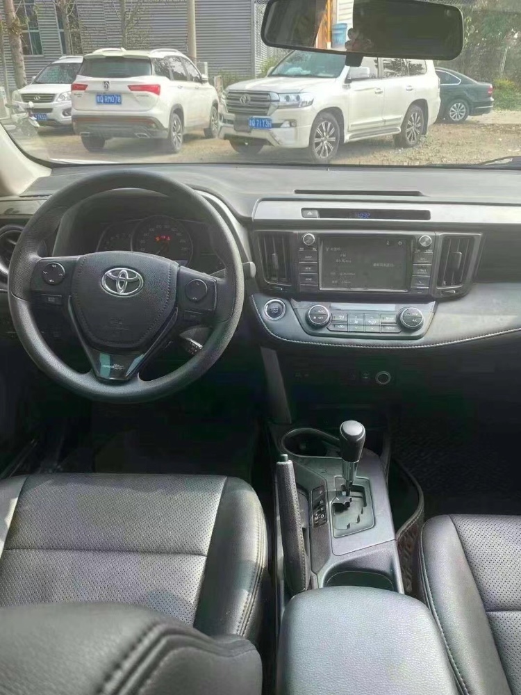 東營17年豐田RAV4榮放5