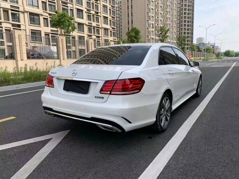 蘇州14年奔馳E8