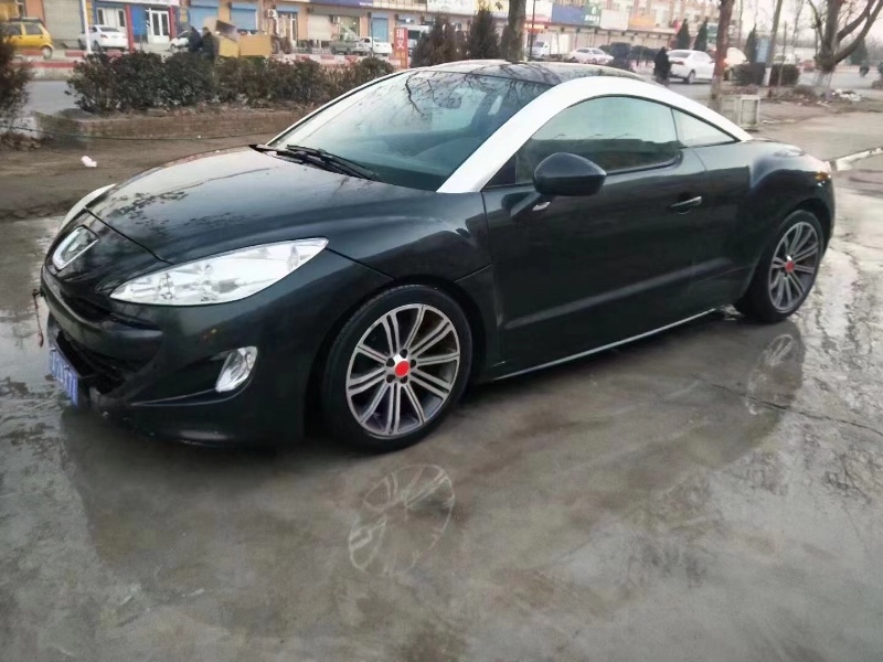 南寧13年標致RCZ3