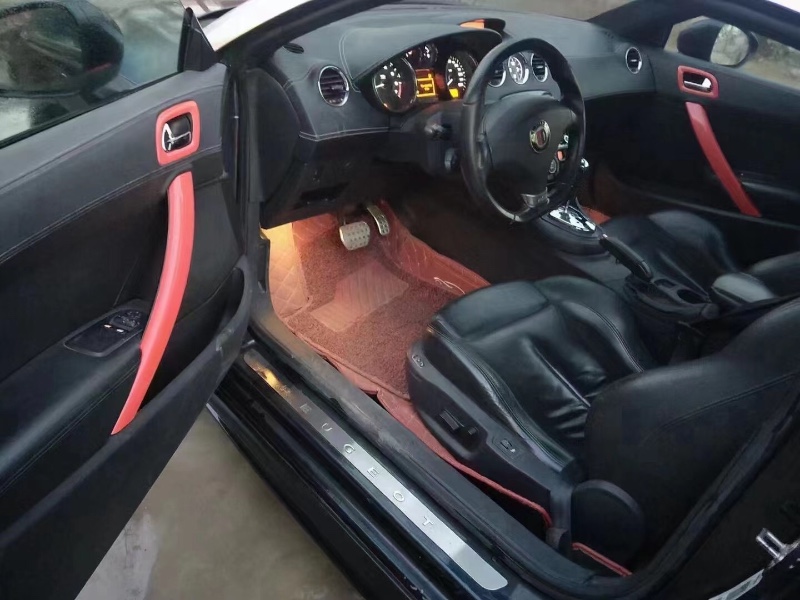 南寧13年標致RCZ4