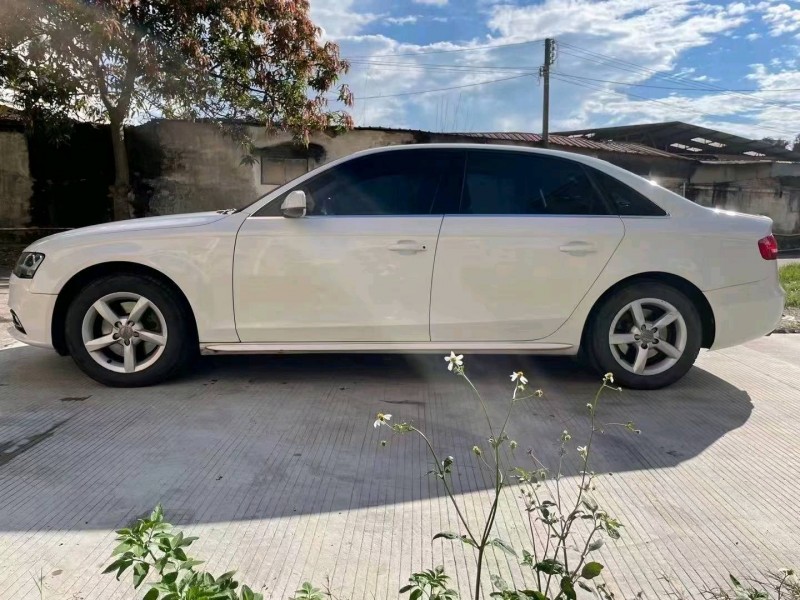 中山14年奧迪A4L5