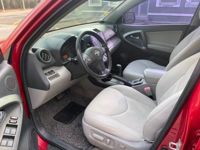 保定10年豐田RAV46