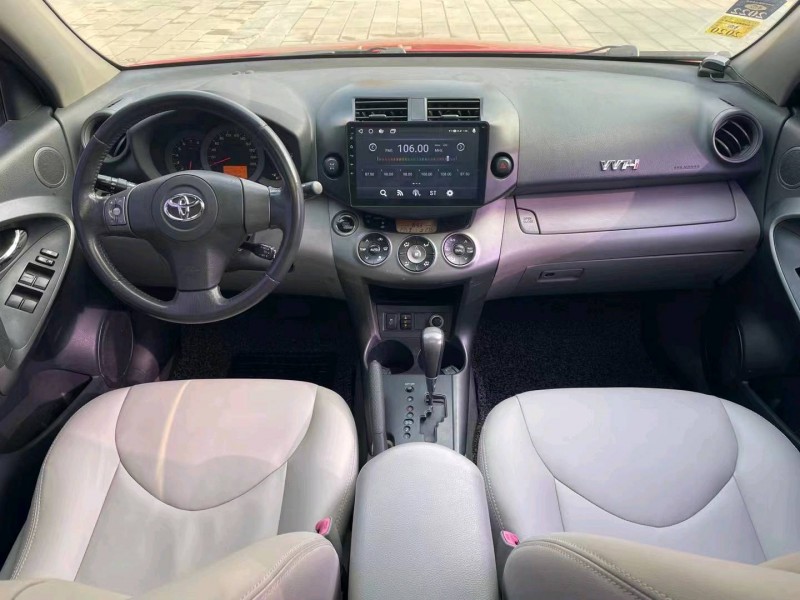 保定10年豐田RAV49