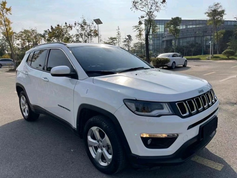 鹽城20年Jeep指南者2