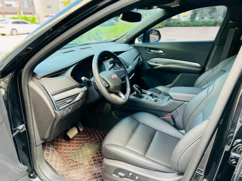 東莞20年凱迪拉克XT46