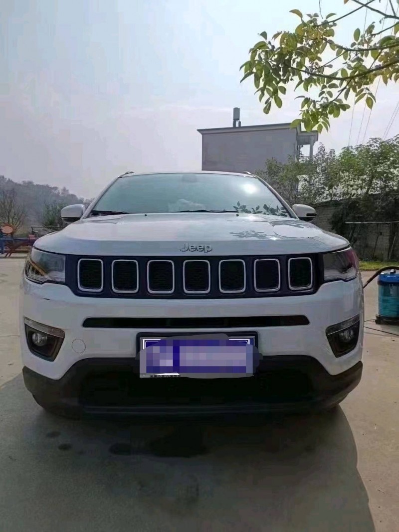 鄭州17年Jeep指南者1