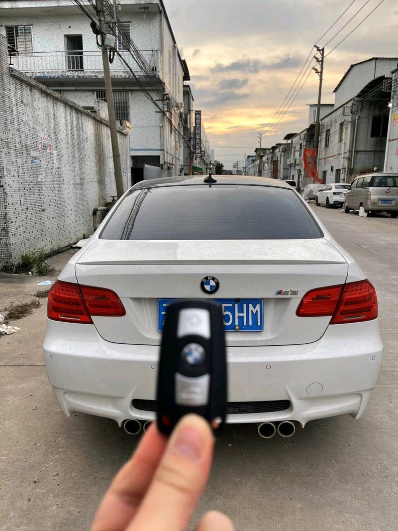 廣州12年寶馬M33