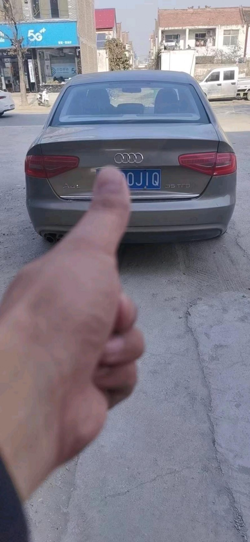 北京13年奧迪A4L1