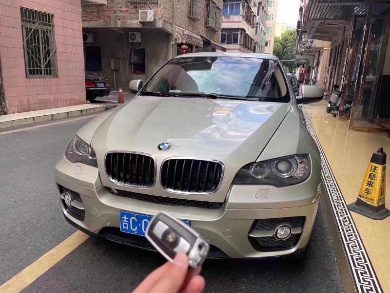 廣州09年寶馬X68