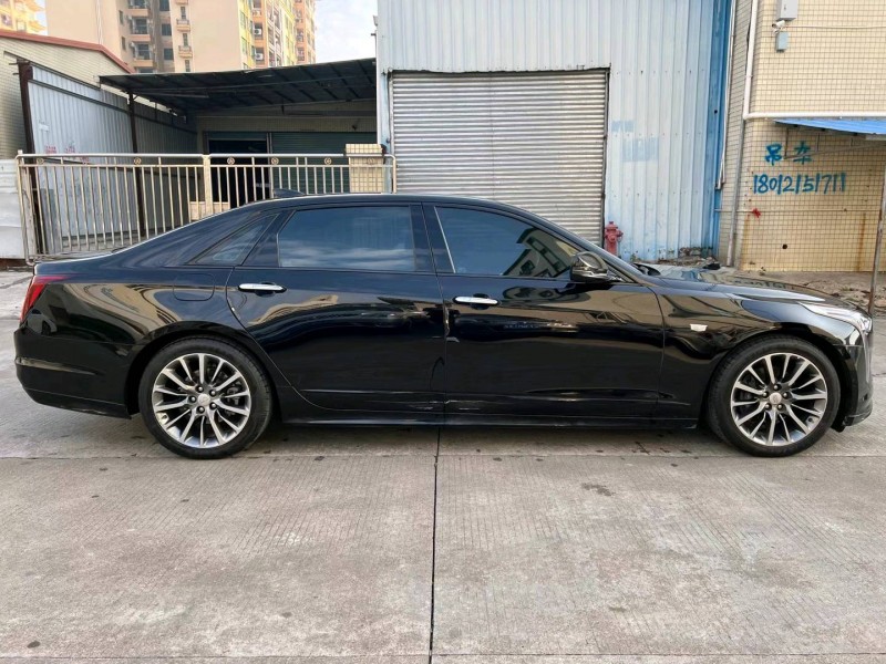 中山20年凱迪拉克CT62