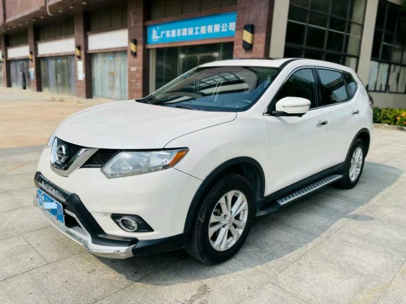 東莞17年日產奇駿2