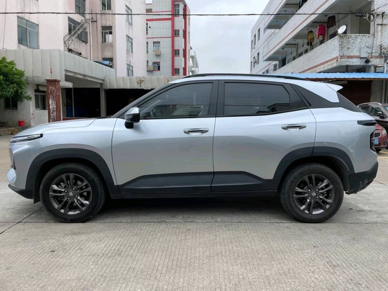 中山20年寶駿RS33