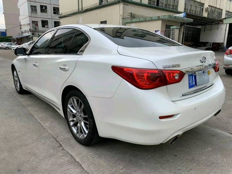 中山18年英菲尼迪Q50L6