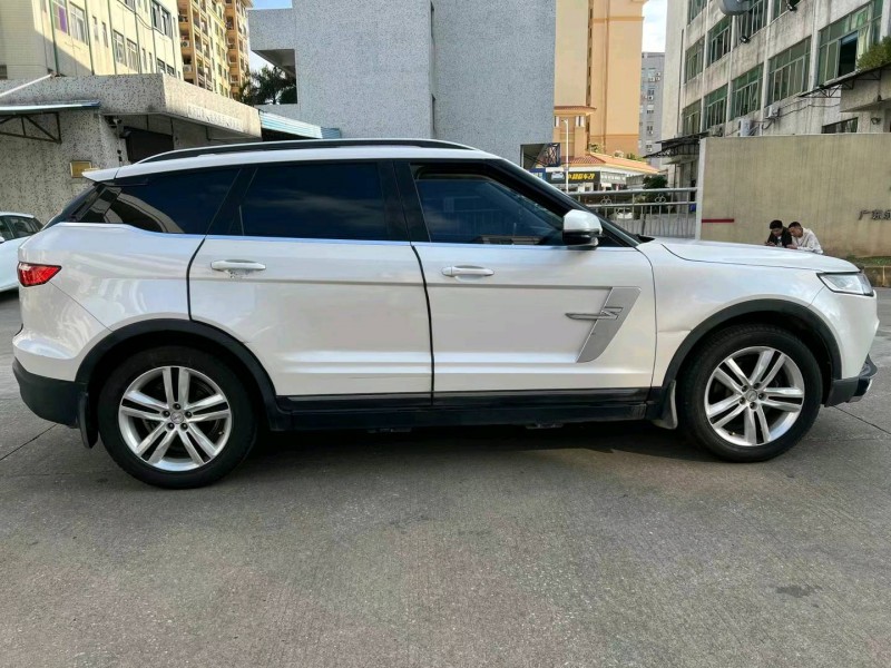 中山17年眾泰T7002