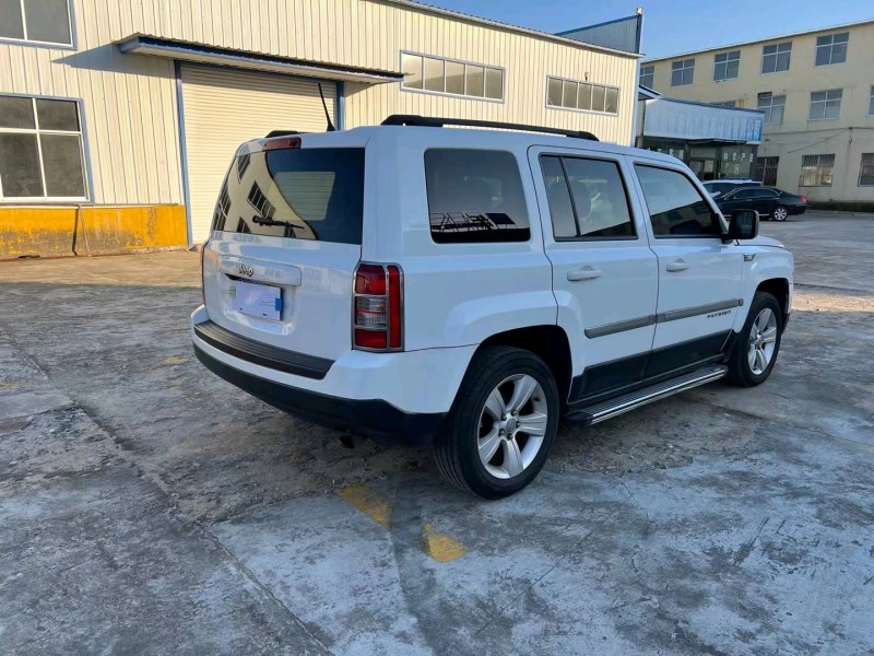 徐州13年Jeep自由客4