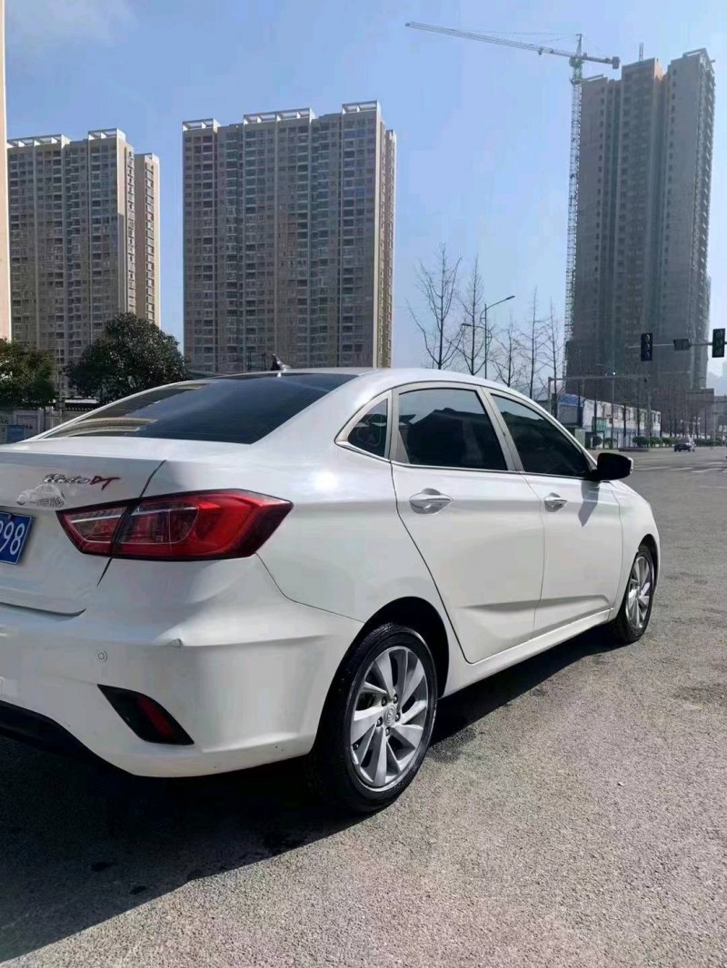 貴陽18年長安汽車逸動6