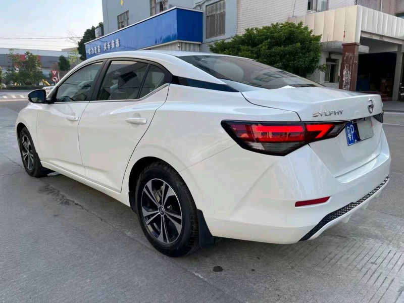 中山21年日產軒逸5