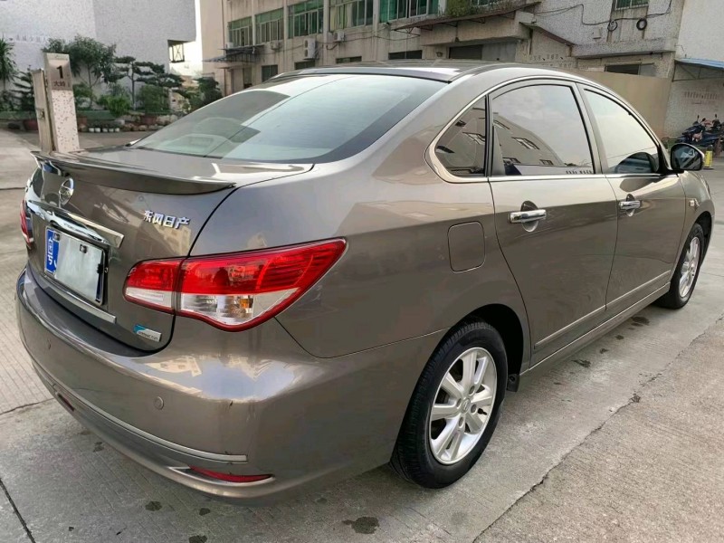 中山18年日產軒逸5
