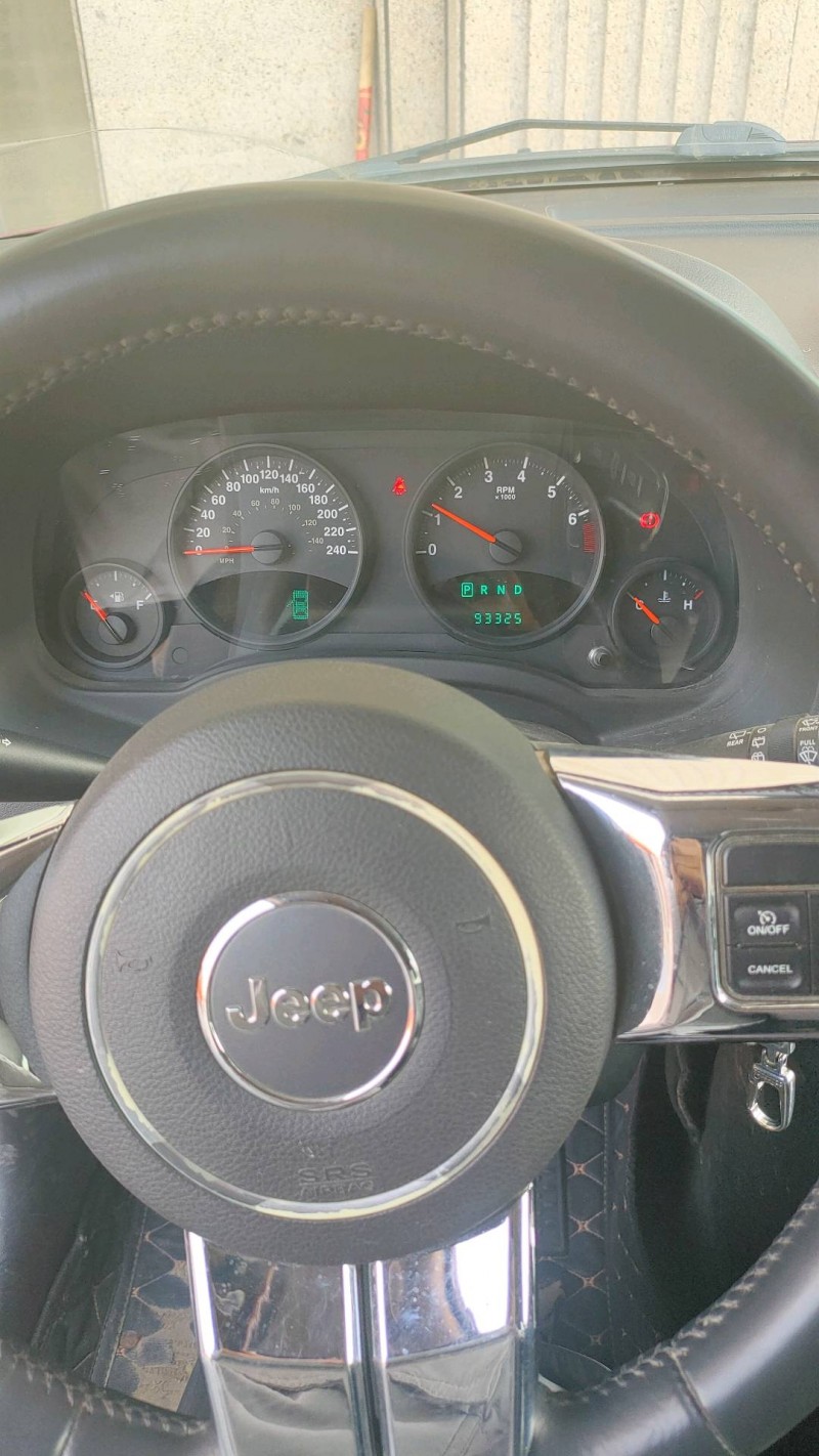 和田13年Jeep指南者2