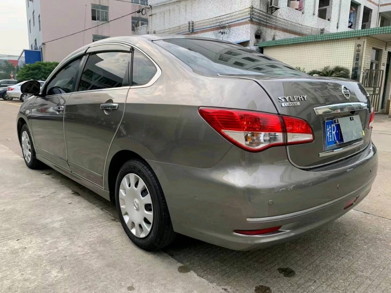 中山17年日產軒逸6