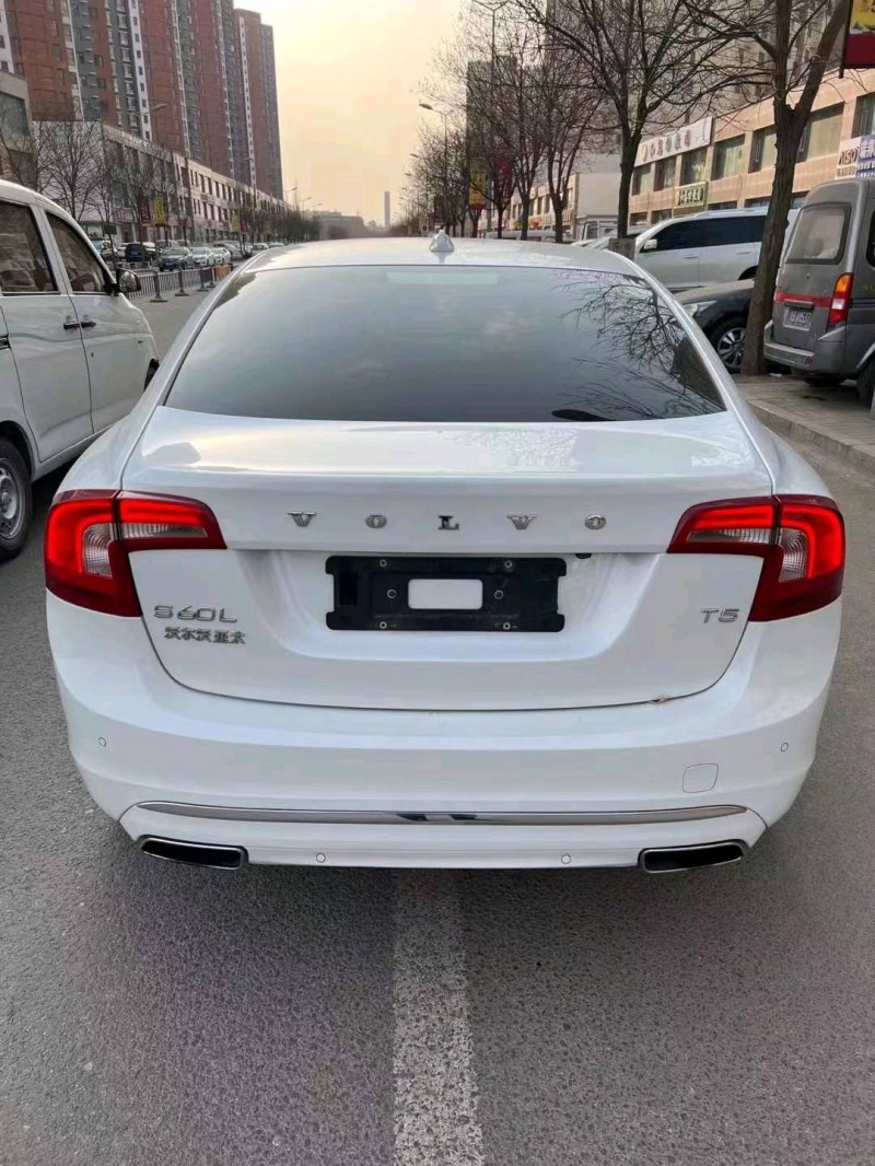 大同18年沃爾沃S60L4