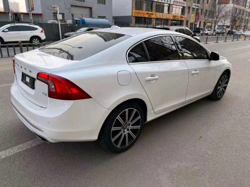大同18年沃爾沃S60L5