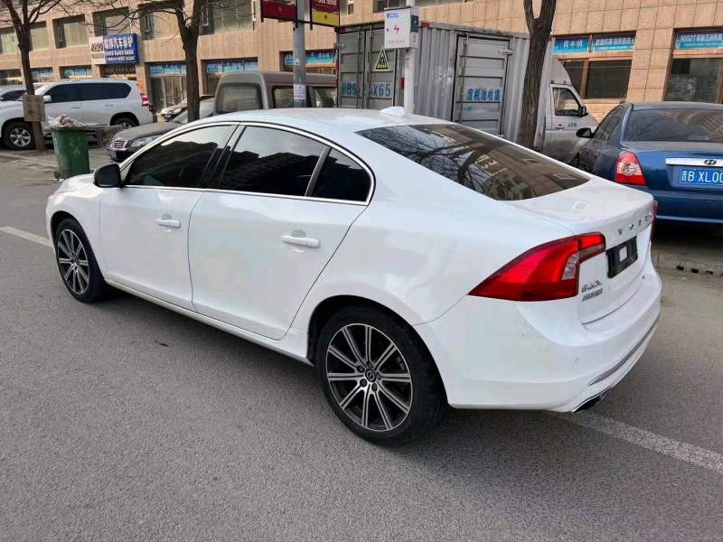 大同18年沃爾沃S60L6