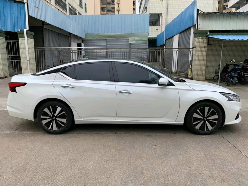 中山21年日產天籟2