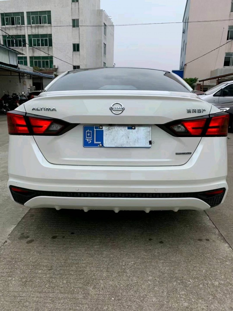 中山21年日產天籟4