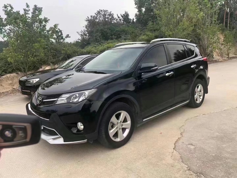 北京14年豐田RAV42