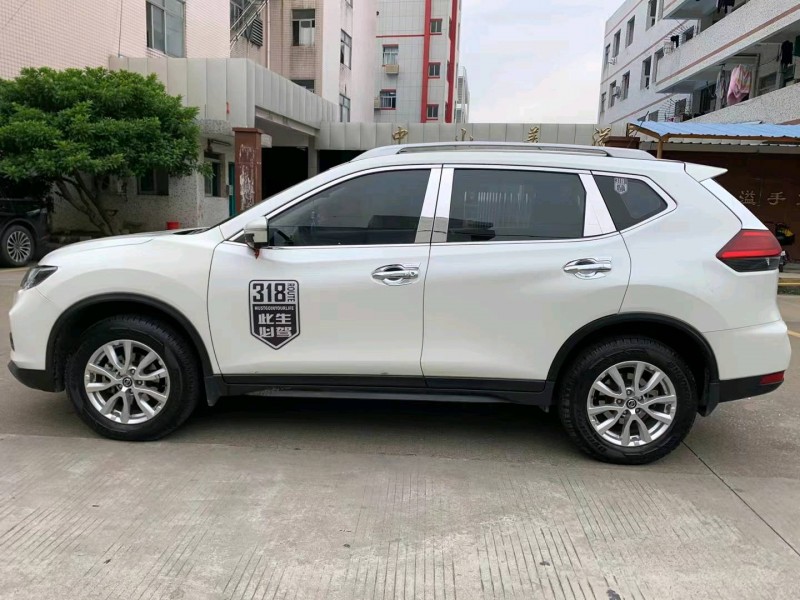 中山18年日產奇駿7